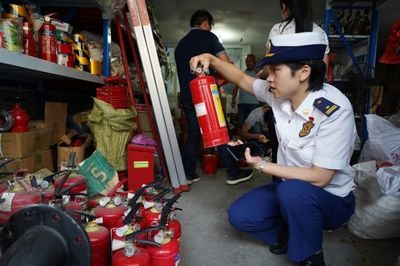 筑牢防火安全門,溫州消防聯(lián)合市場監(jiān)管突擊檢查消防產品質量